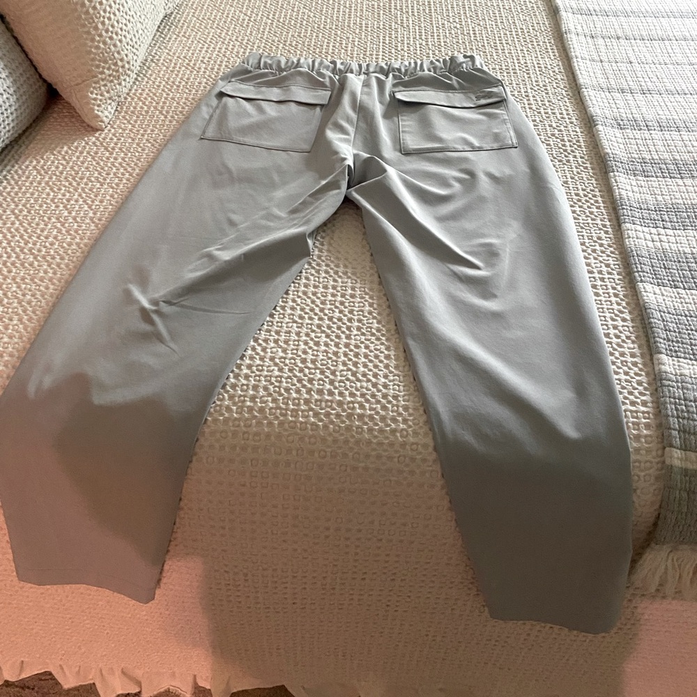 Loose pants